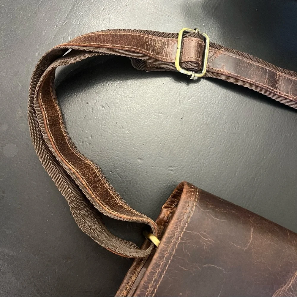 RUSTIC TOWN Brown LEATHER MESSENGER BAG Briefcase Computer LAPTOP BAG‎